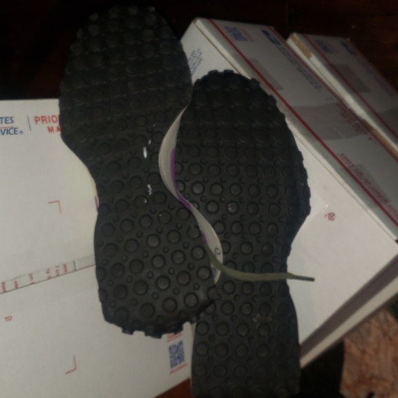 New Balance Men's 327 Shoes - Sour Grape / Bleached Lime Glo 12 - Picture 7 of 9